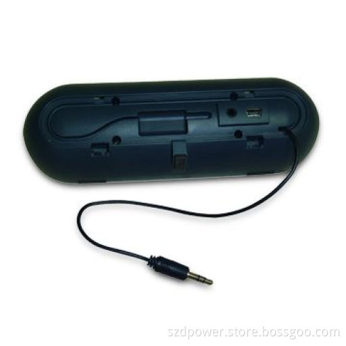 Portable Mini Speaker for Apple's iPod/MP3 Player, USB Power Cable and 3.5mm Stereo Jack